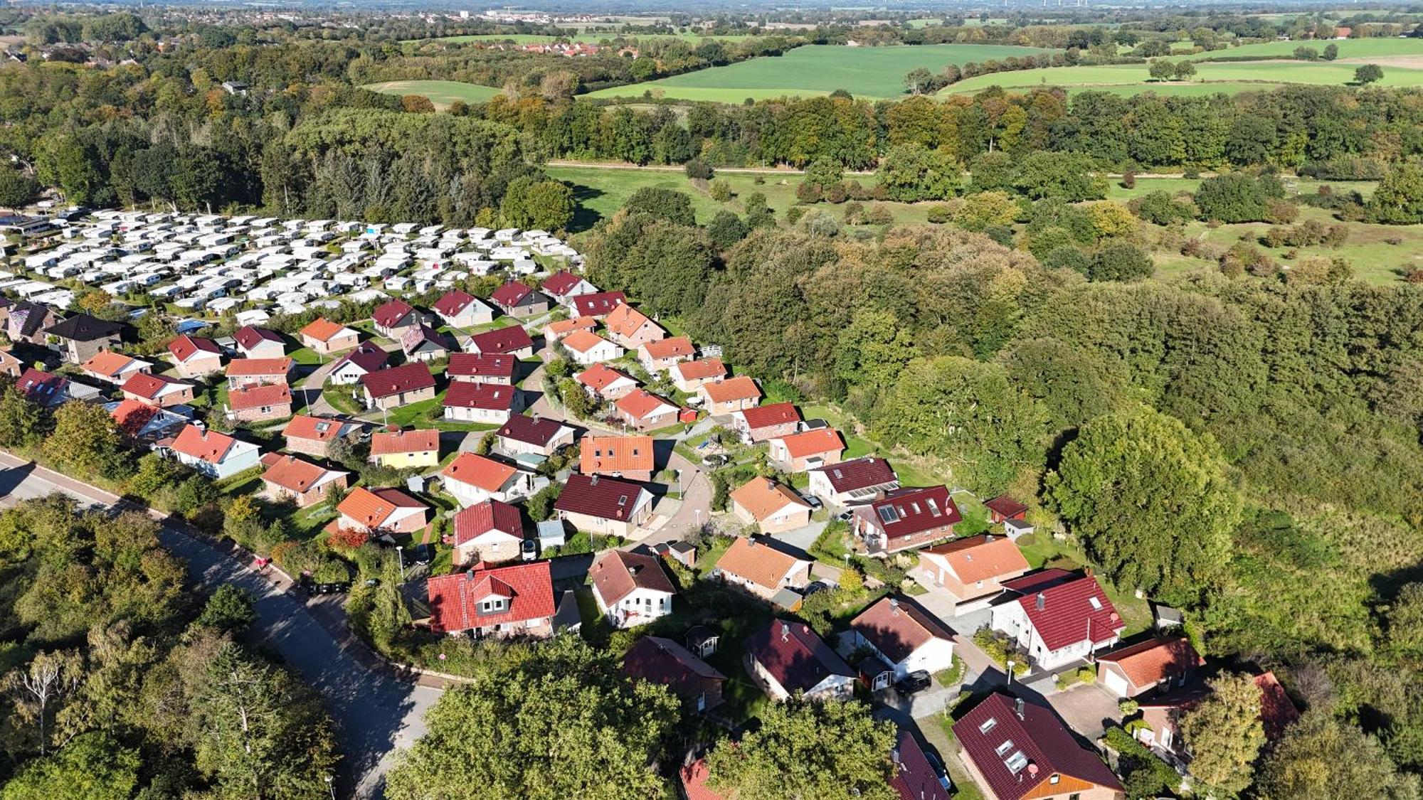 Feriendorf Suedstrand Haus 09 ペルツァーハケン エクステリア 写真